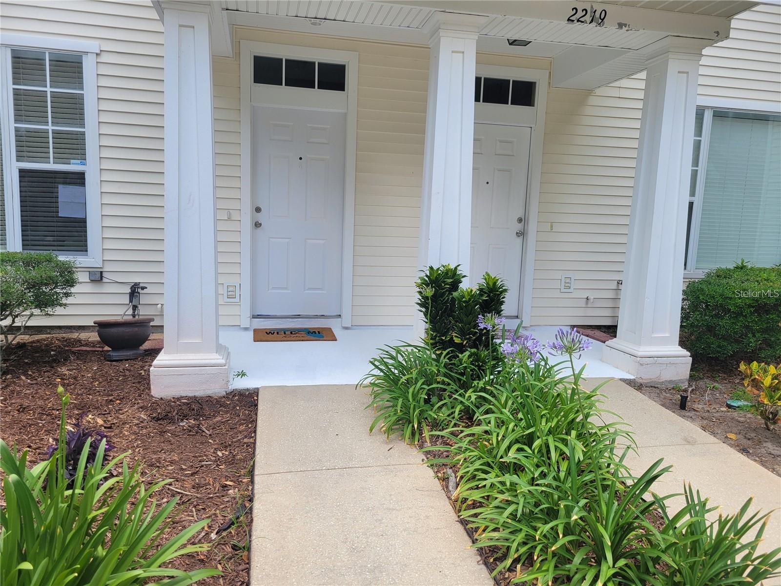 2221 Golden Oak Lane Valrico FL 33594 TB8523602 image1