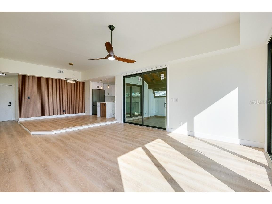 2221 Meadowlake Court #A3 Sarasota FL 34235 A4672533 image11