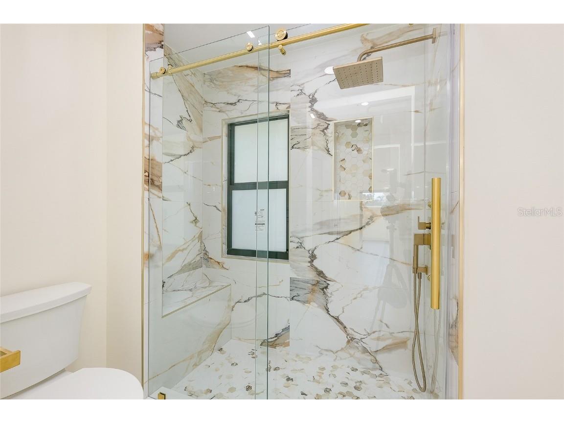 2221 Meadowlake Court #A3 Sarasota FL 34235 A4672533 image19