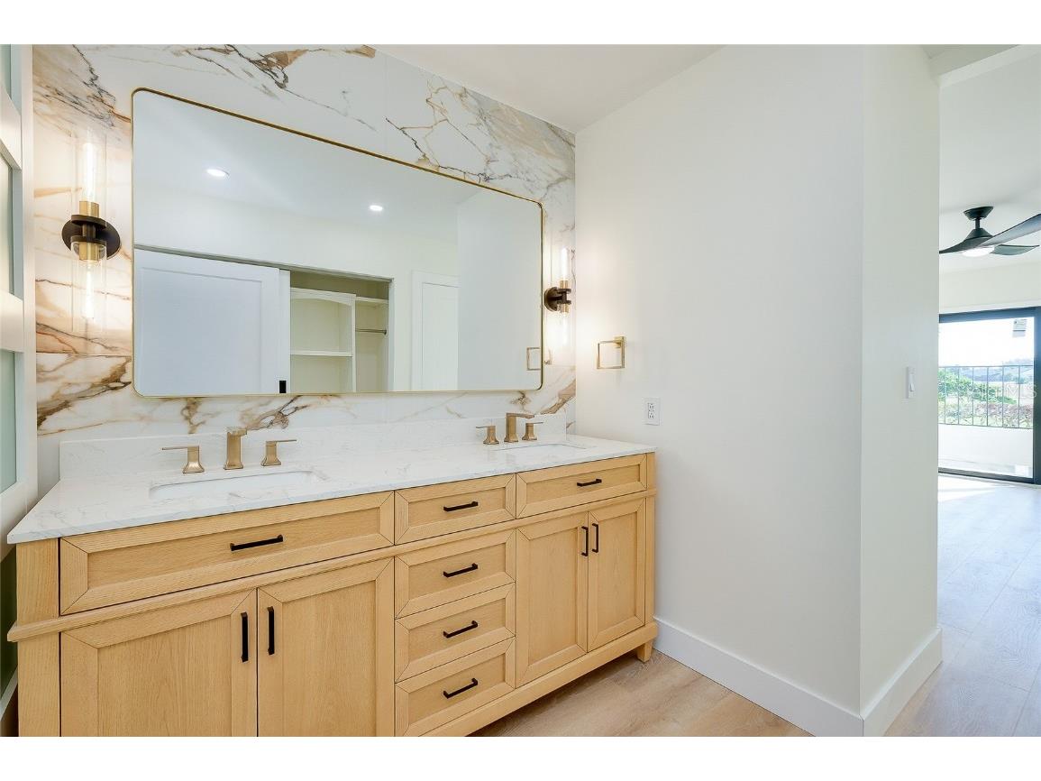 2221 Meadowlake Court #A3 Sarasota FL 34235 A4672533 image20