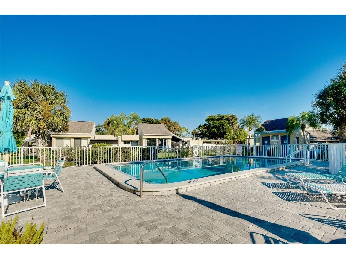 2221 Meadowlake Court #A3 Sarasota FL 34235 A4672533 image34