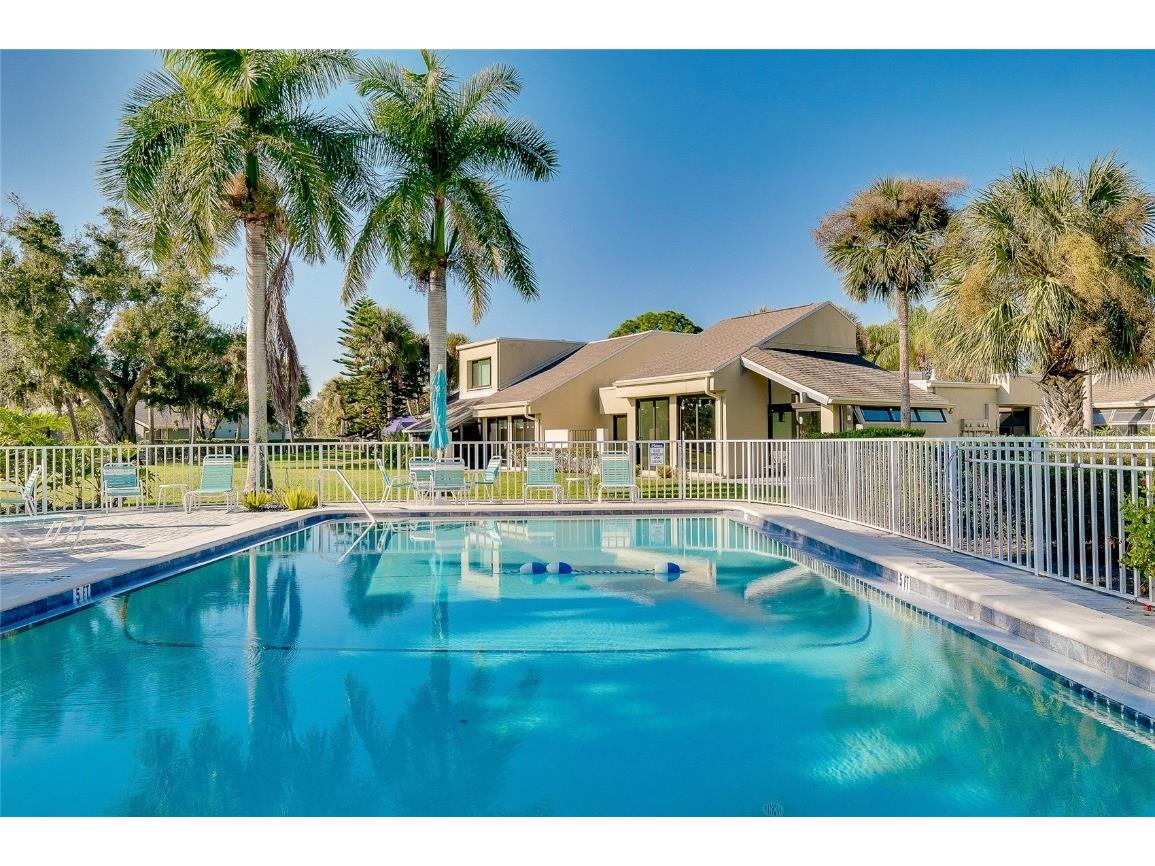 2221 Meadowlake Court #A3 Sarasota FL 34235 A4672533 image35