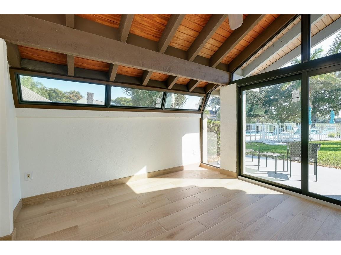 2221 Meadowlake Court #A3 Sarasota FL 34235 A4672533 image4