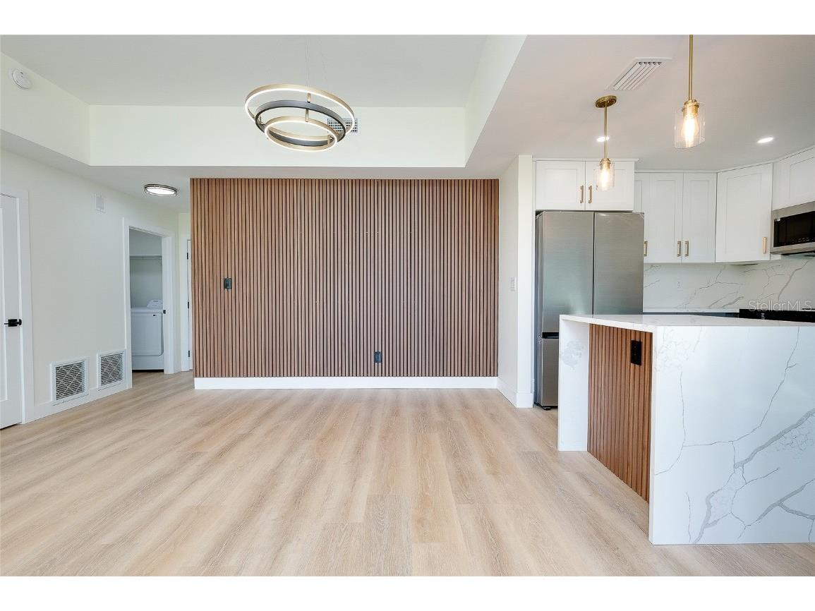 2221 Meadowlake Court #A3 Sarasota FL 34235 A4672533 image6