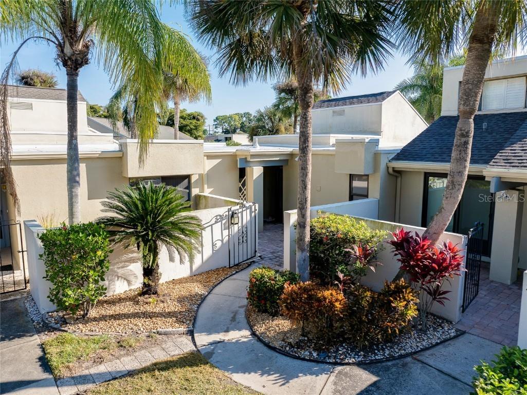 2221 Meadowlake Court #A3 Sarasota FL 34235 A4672533 image60