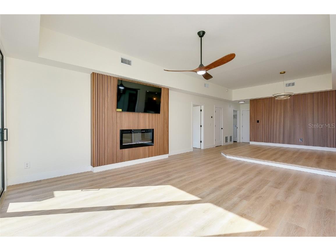 2221 Meadowlake Court #A3 Sarasota FL 34235 A4672533 image7