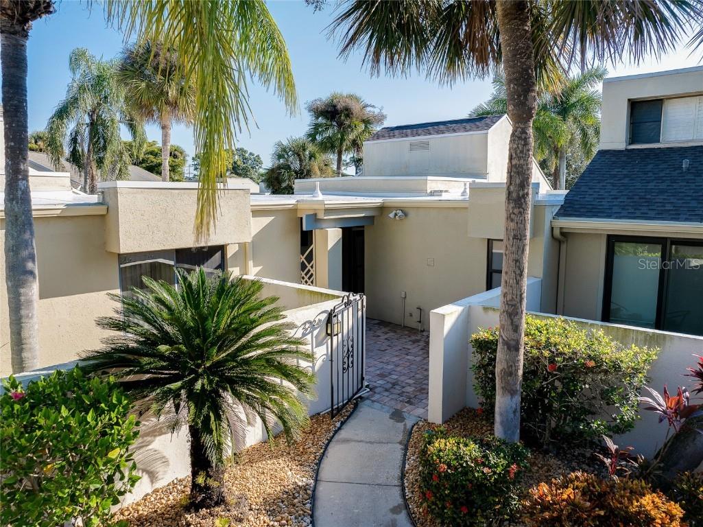 2221 Meadowlake Court #A3 Sarasota FL 34235 A4672533 image73