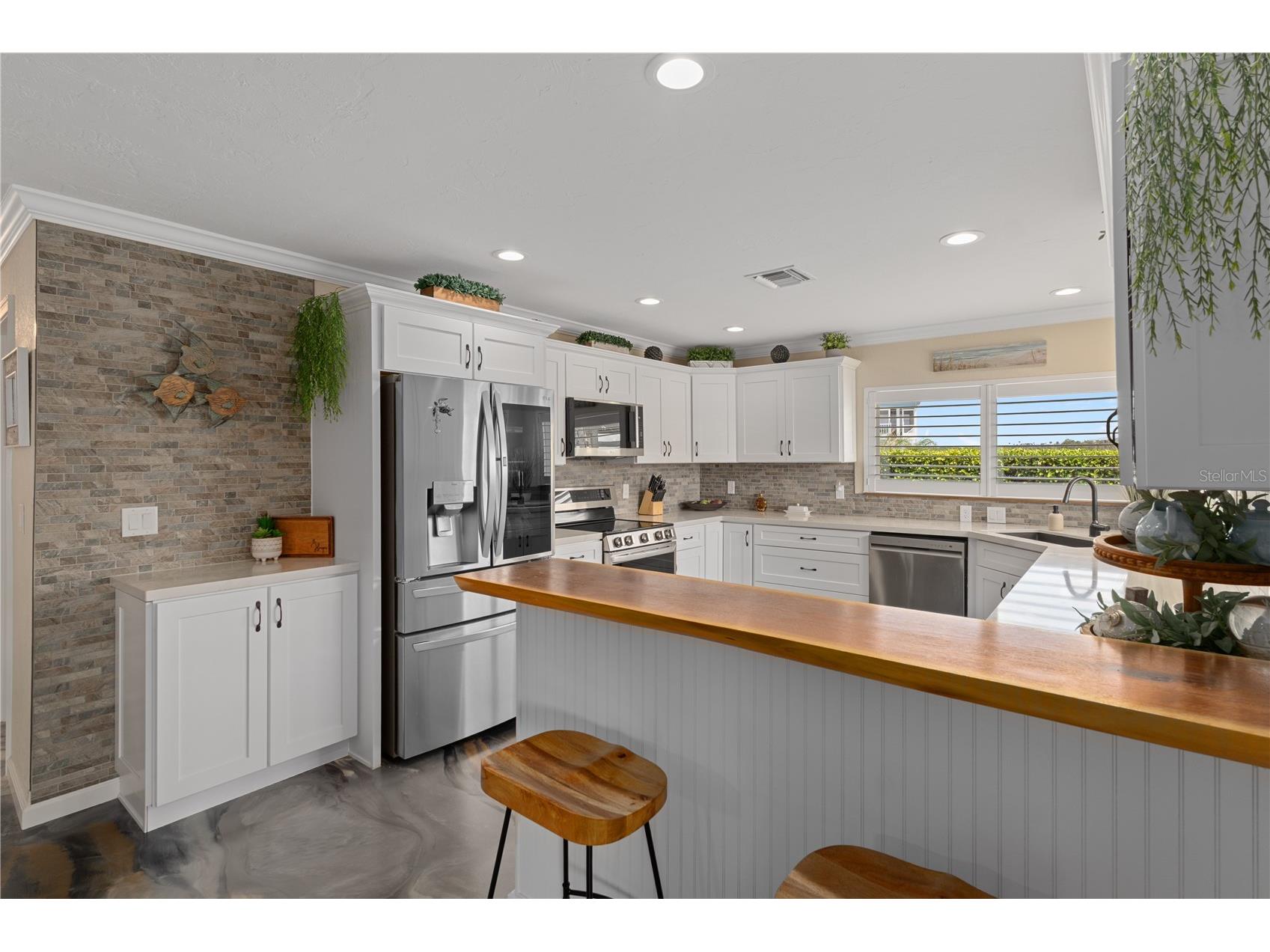 2221 N Kings Cove Point Crystal River FL 34429 - CRYSTAL RIVER OM725568 image13