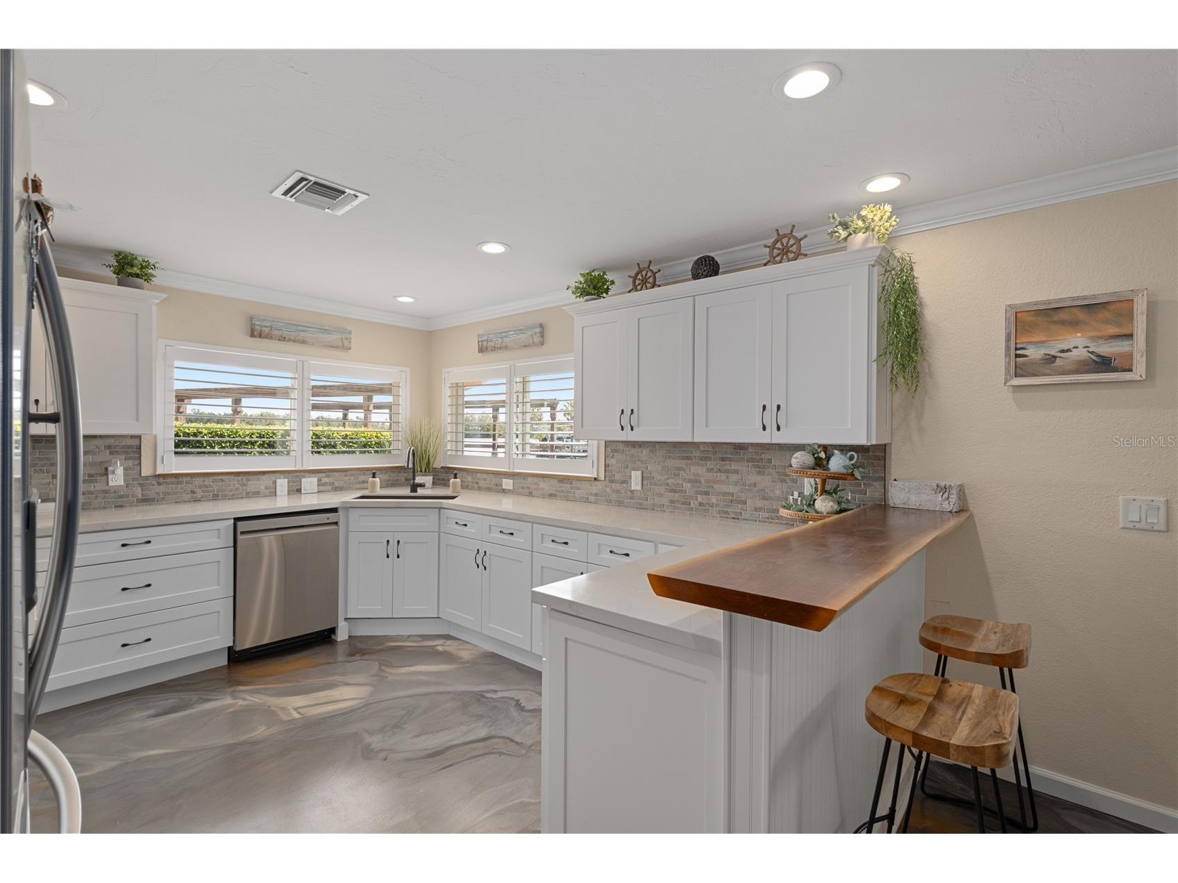 2221 N Kings Cove Point Crystal River FL 34429 - CRYSTAL RIVER OM725568 image14