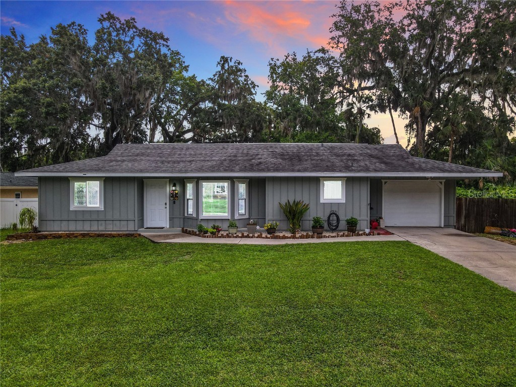 2221 Needle Palm Drive Edgewater FL 32141 V4930844 image1