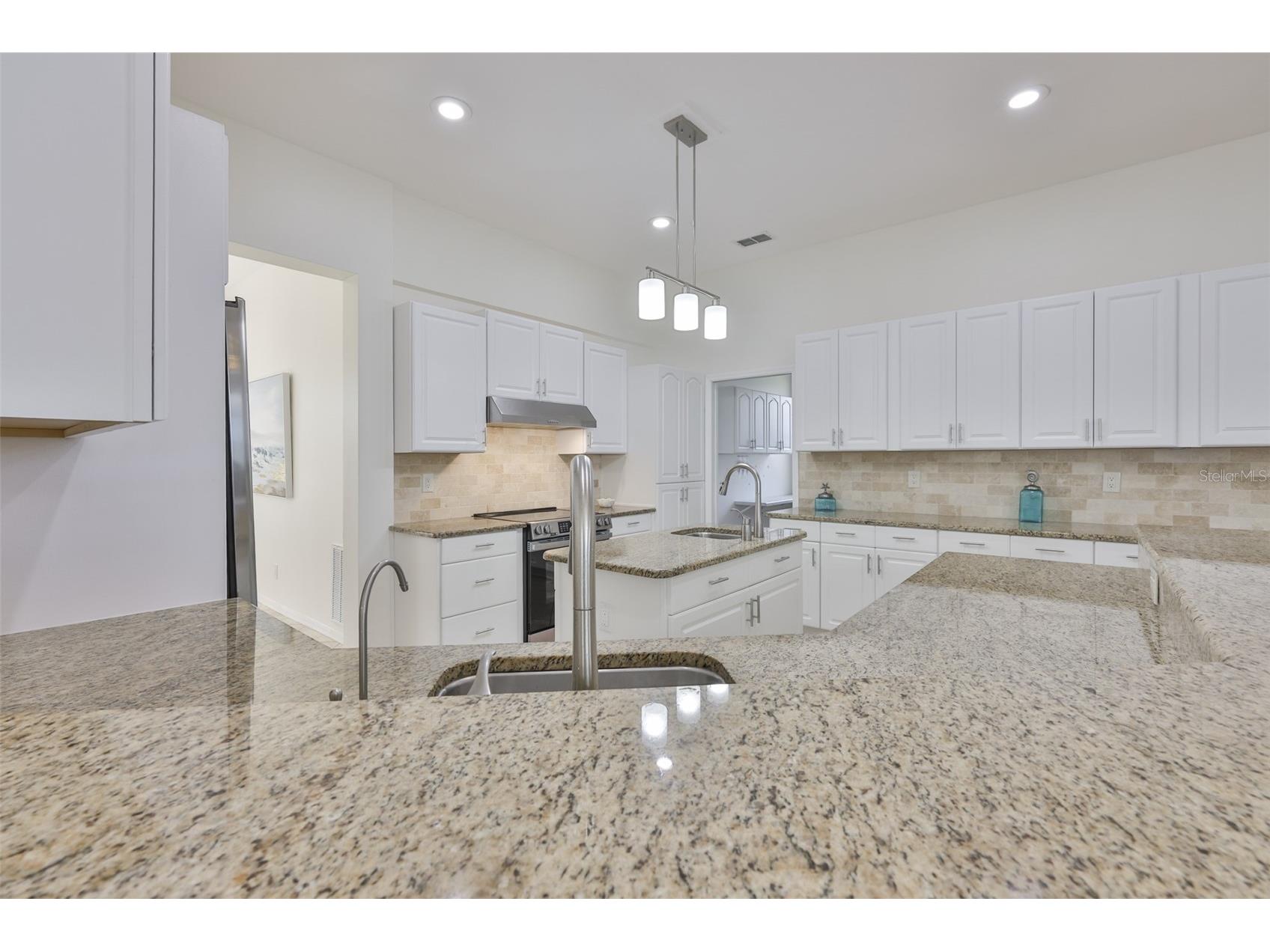 2221 Platinum Drive Sun City Center FL 33573 TB8459863 image13