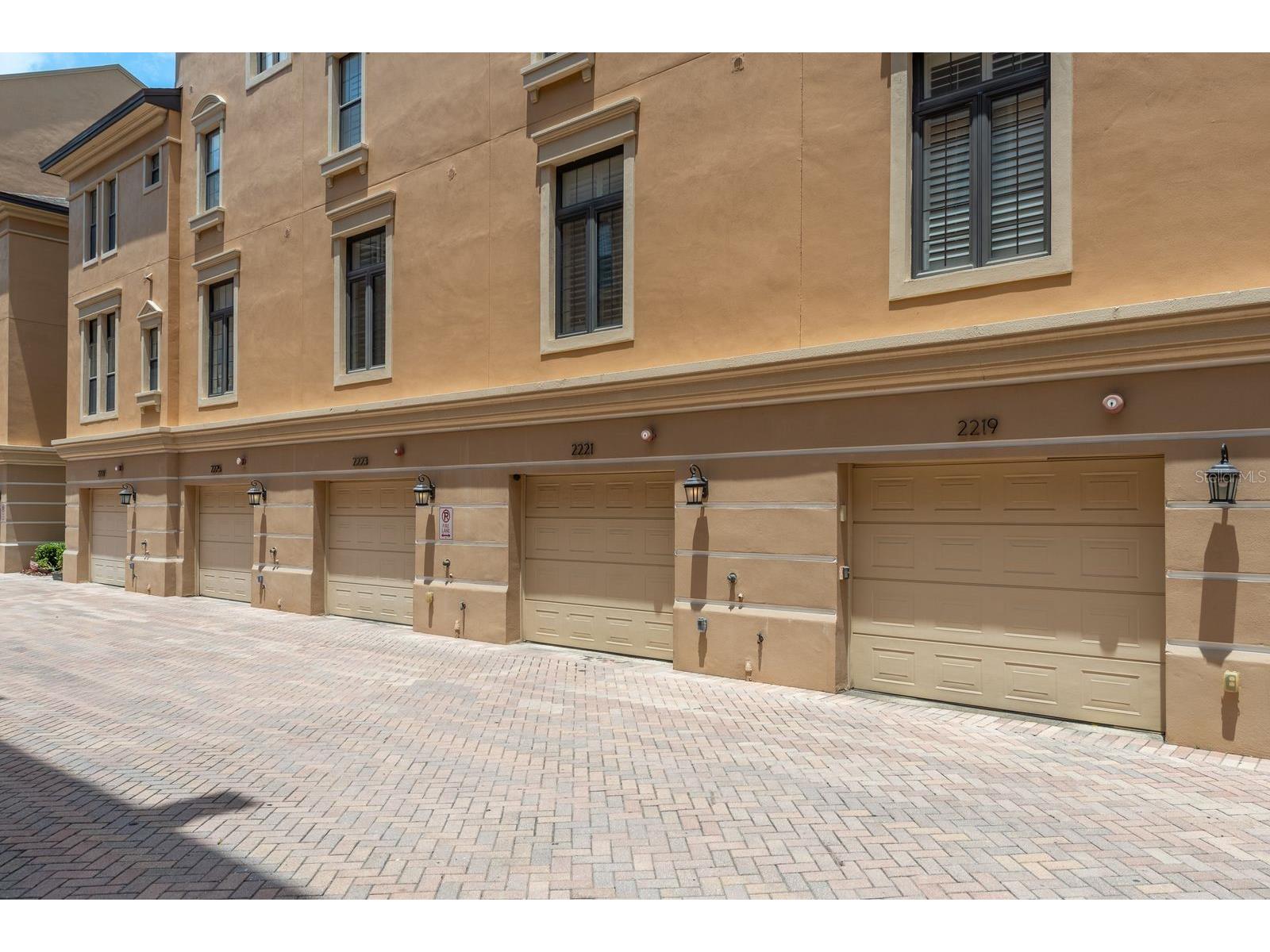 2221 Soho Bay Court Tampa FL 33606 TB8492583 image24