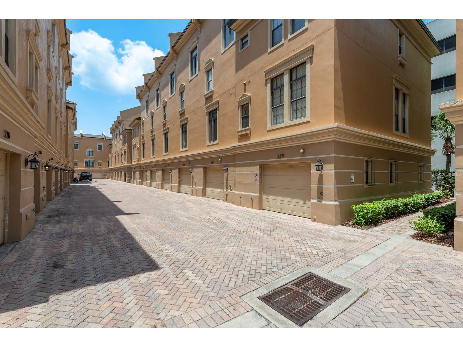 2221 Soho Bay Court Tampa FL 33606 TB8492583 image25