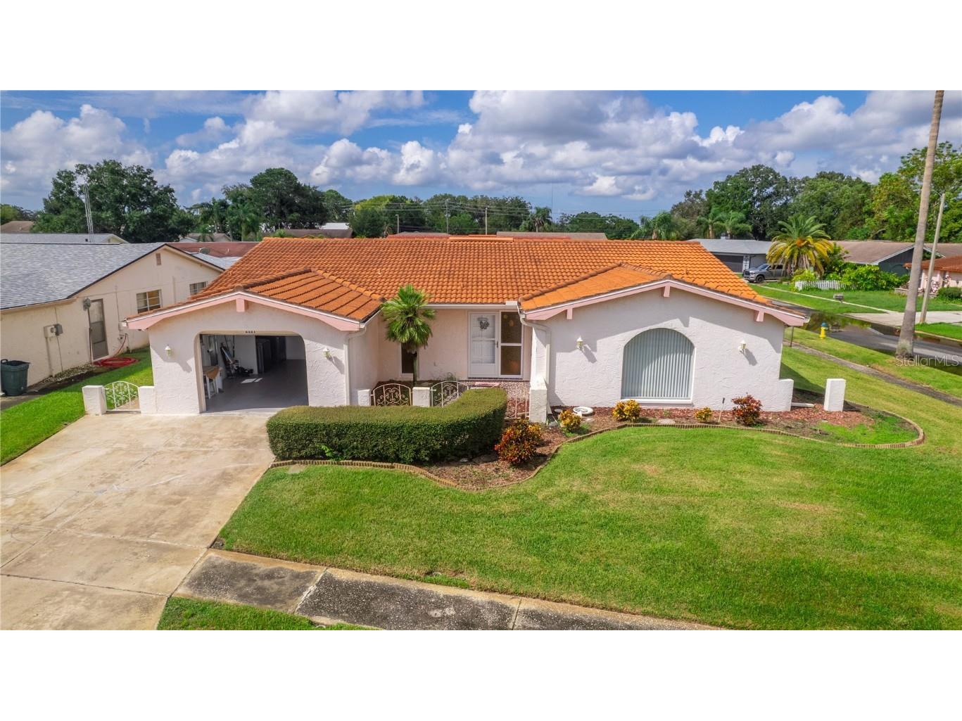 2221 Sugarbush Drive Holiday FL 34690 W7869177 image1