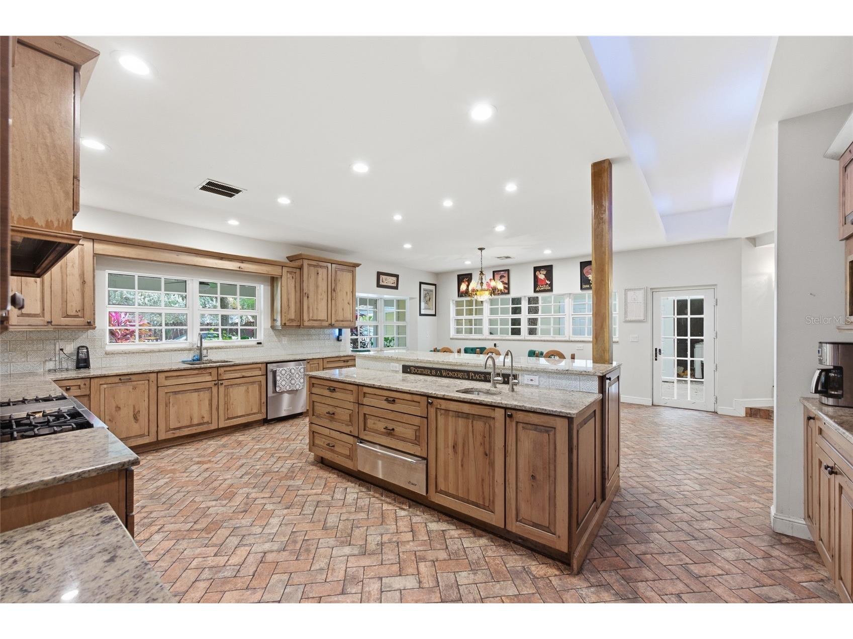 2221 SW 28th Way Fort Lauderdale FL 33312 TB8463938 image3