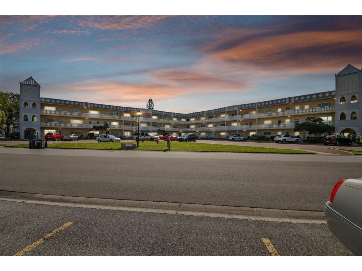 2221 Swedish Drive #51 Clearwater FL 33763 U8212370 image1