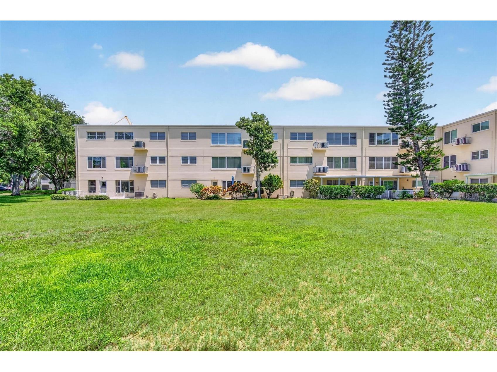 2222 Americus Boulevard N #18 Clearwater FL 33763 TB8524269 image38