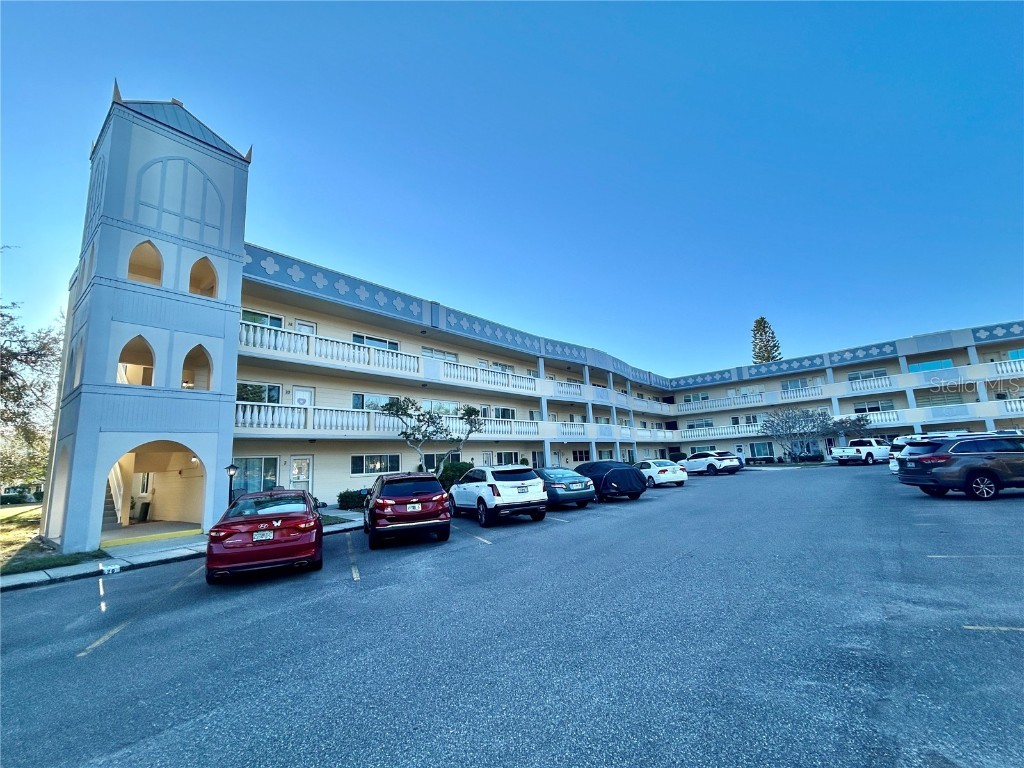 2222 Americus Boulevard N #2 Clearwater FL 33763 TB8340920 image1