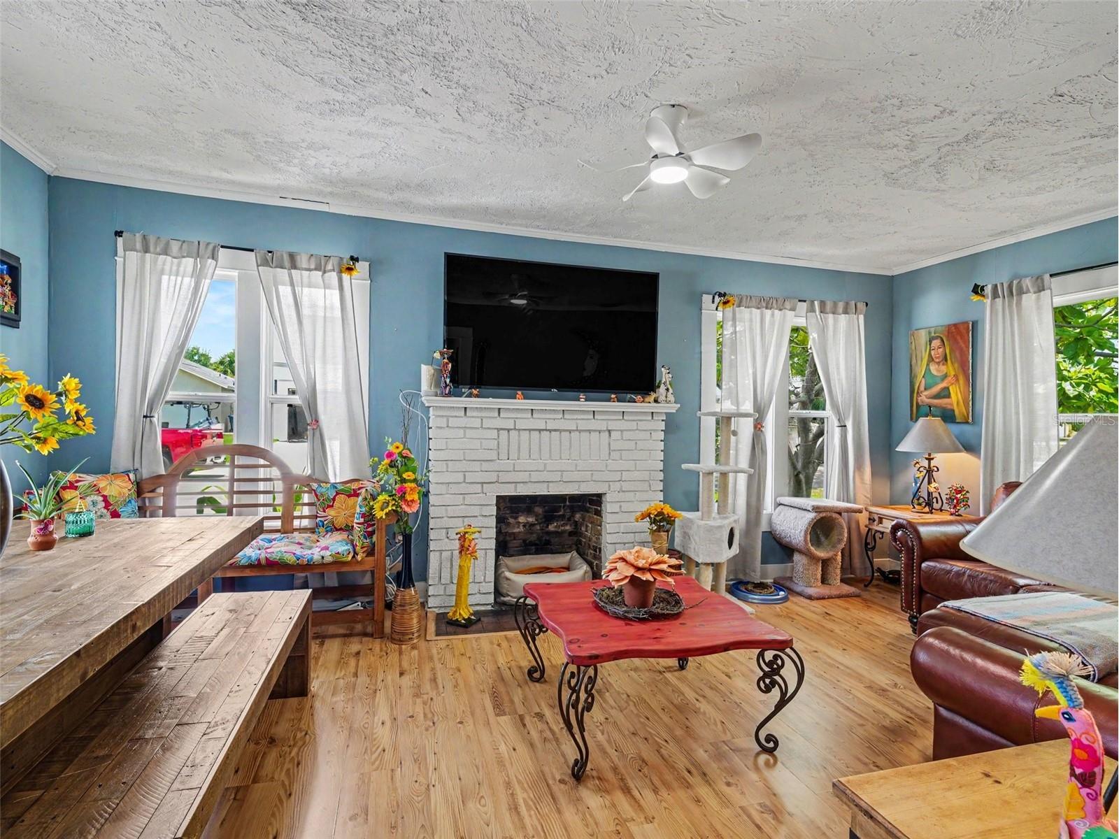 2222 Florinda Street Sarasota FL 34231 A4693347 image5