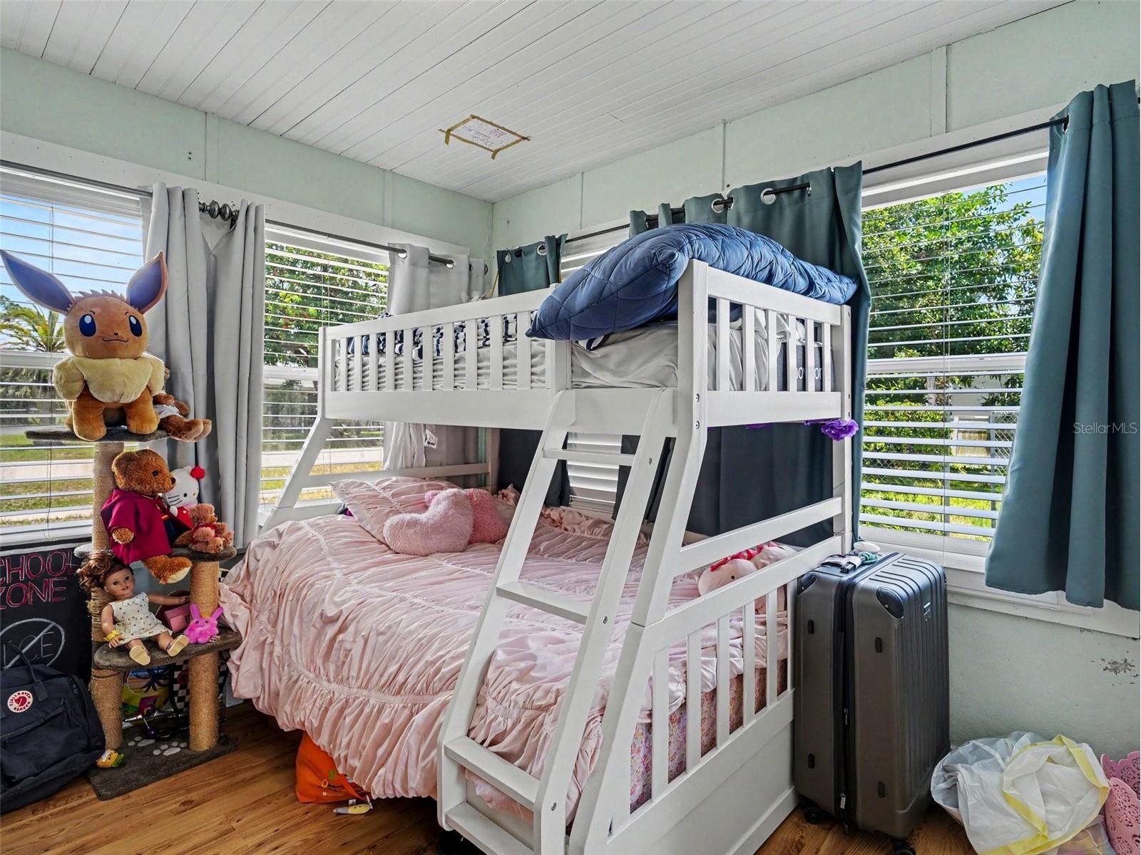 2222 Florinda Street Sarasota FL 34231 A4693347 image8