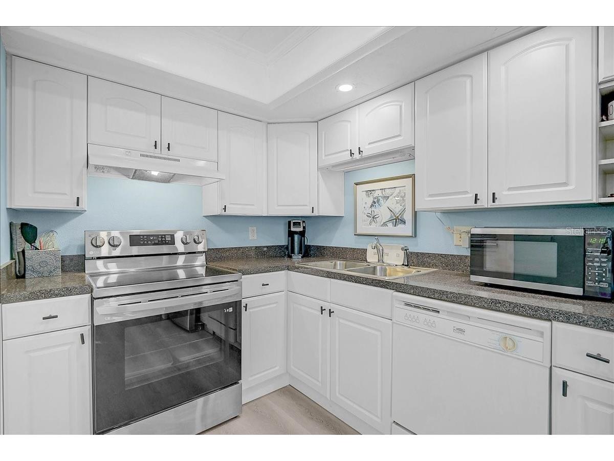 2222 Orange Blossom Lane #2222 Bradenton FL 34207 A4689032 image3