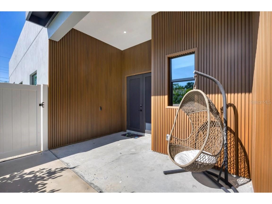 2222 Webber Street Sarasota FL 34239 A4666118 image32