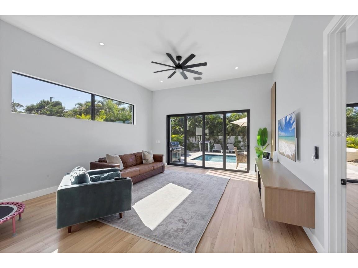 2222 Webber Street Sarasota FL 34239 A4666118 image34