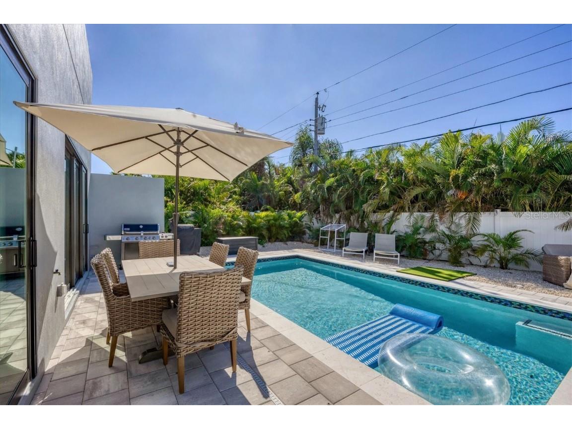 2222 Webber Street Sarasota FL 34239 A4666118 image9