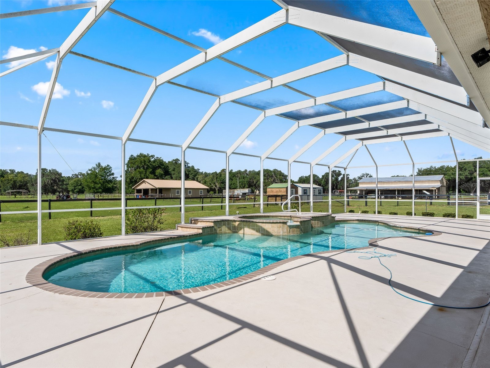2223 Cr 543 Sumterville FL 33585 TB8513033 image36