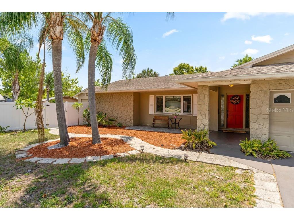 2223 Lynn Court Dunedin FL 34698 U8234225 image1