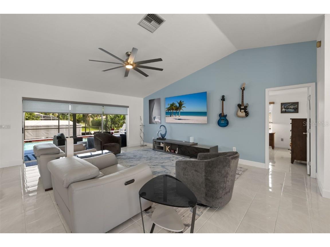 2223 SE 10th Lane Cape Coral FL 33990 C7516753 image10