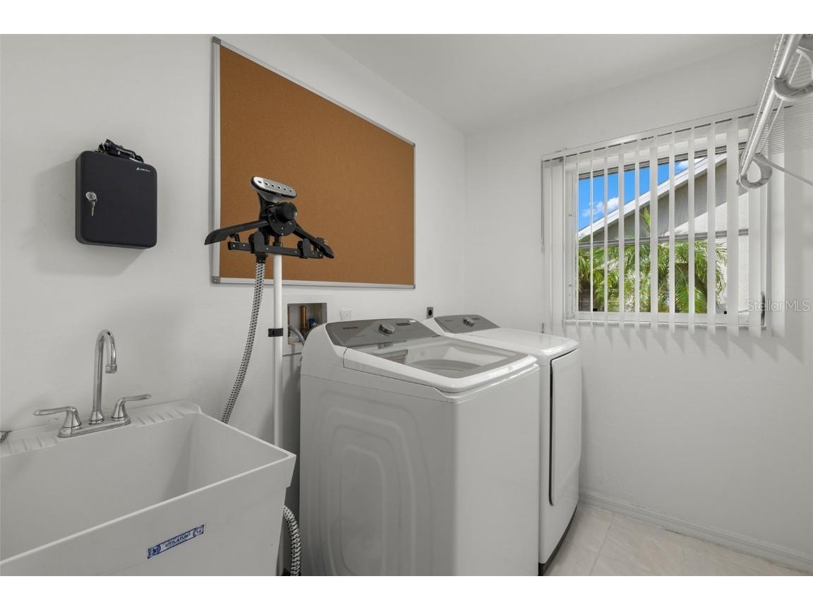 2223 SE 10th Lane Cape Coral FL 33990 C7516753 image31