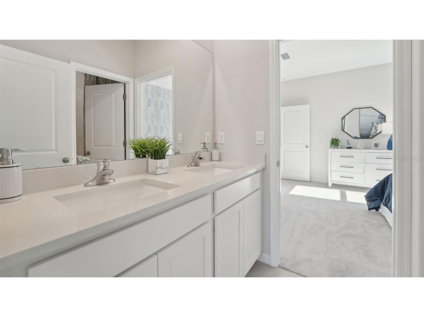 2223 Stratten Drive Zephyrhills FL 33541 TB8452602 image6