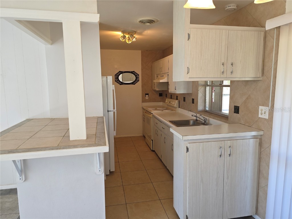 22236 Montrose Avenue Port Charlotte FL 33952 D6144409 image7