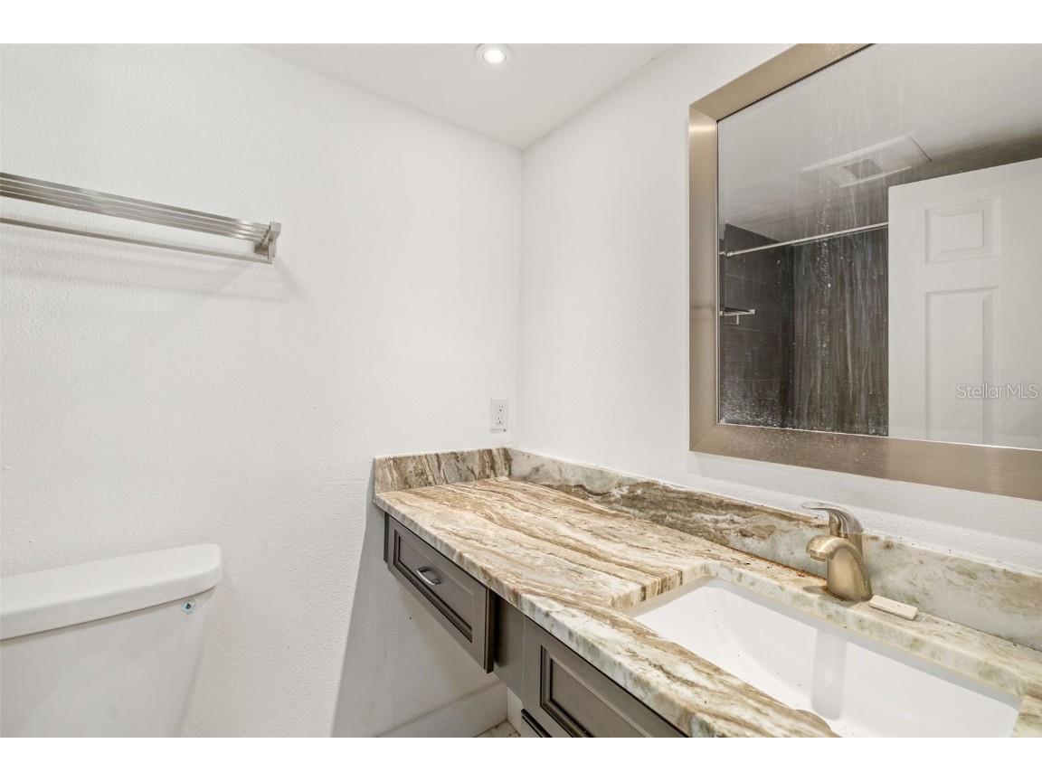 2224 Bahia Vista Street #E1 Sarasota FL 34239 A4668974 image18