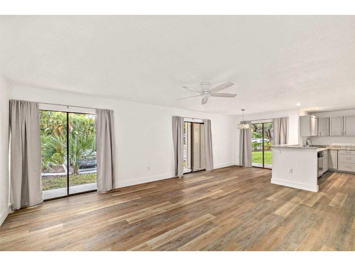 2224 Bahia Vista Street #E1 Sarasota FL 34239 A4668974 image2