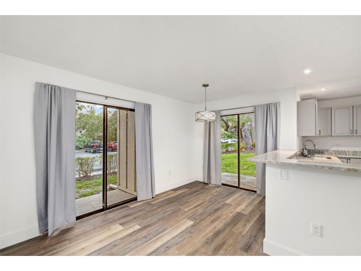 2224 Bahia Vista Street #E1 Sarasota FL 34239 A4668974 image4