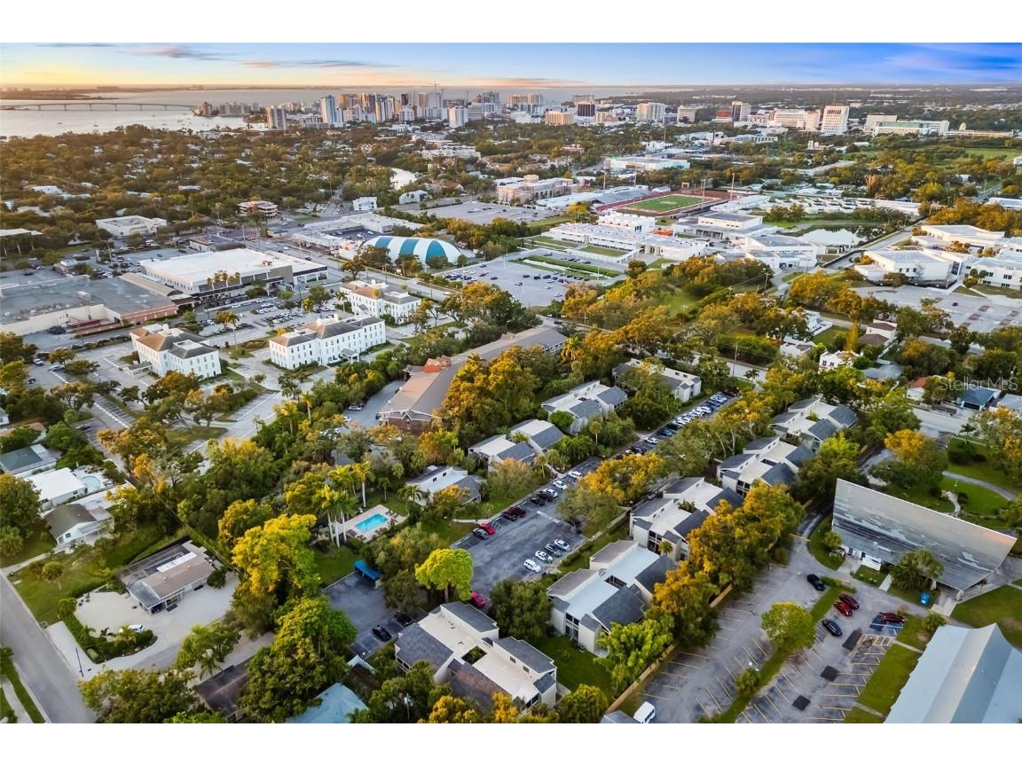 2224 Bahia Vista Street #E1 Sarasota FL 34239 A4668974 image42