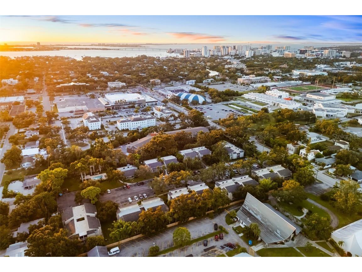 2224 Bahia Vista Street #E1 Sarasota FL 34239 A4668974 image46