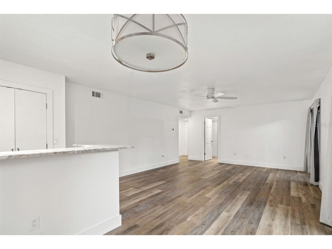 2224 Bahia Vista Street #E1 Sarasota FL 34239 A4668974 image5