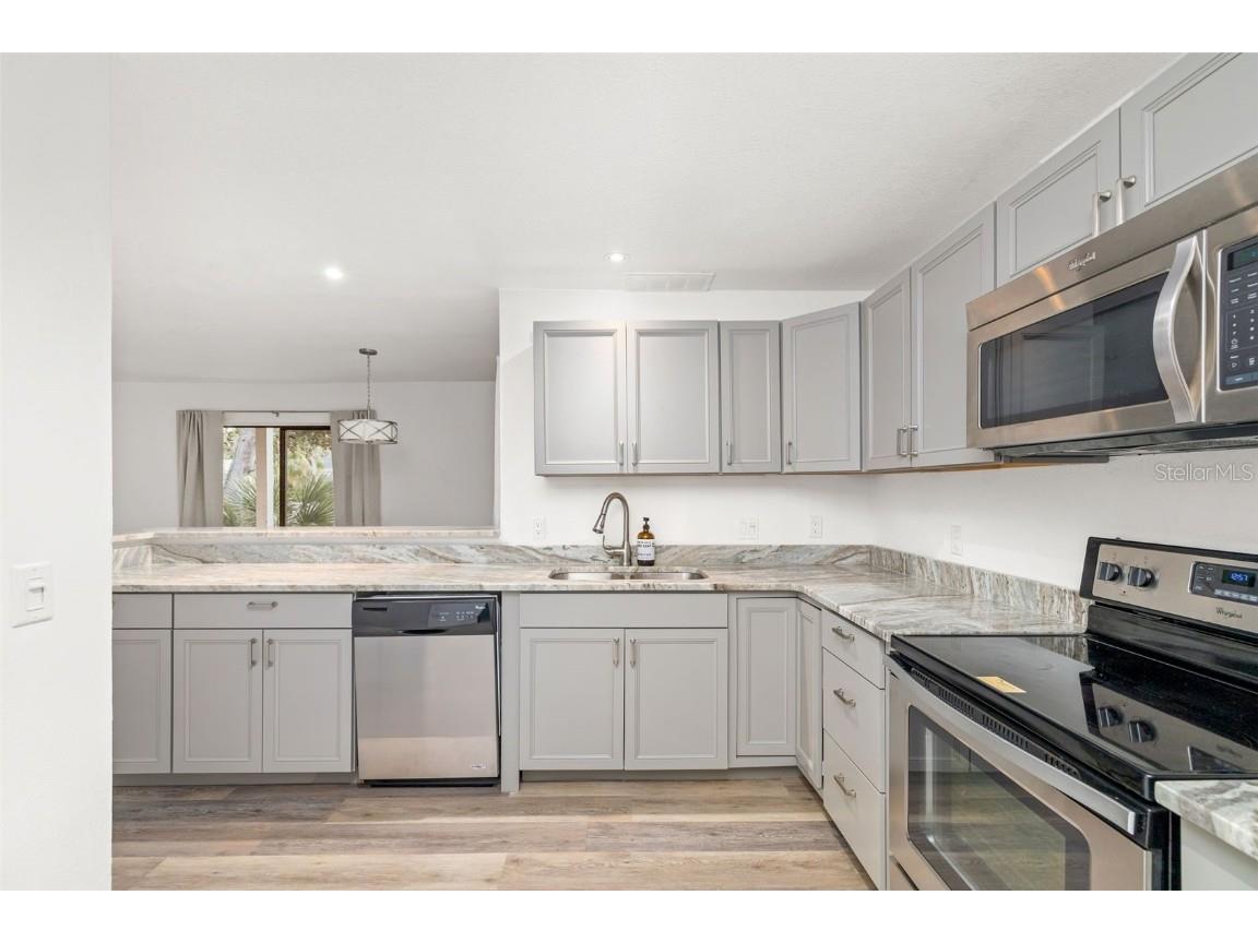 2224 Bahia Vista Street #E1 Sarasota FL 34239 A4668974 image8