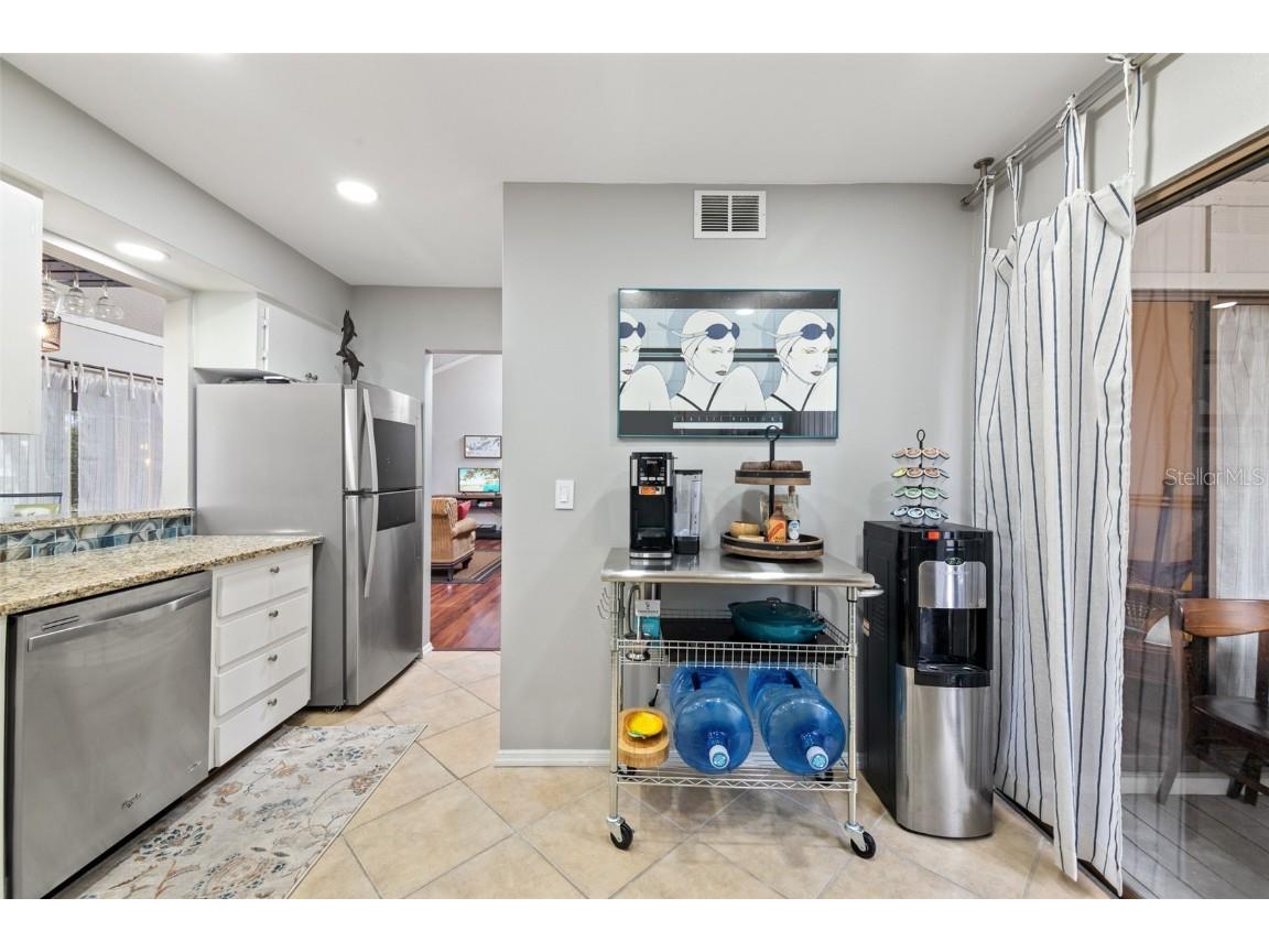 2224 Bahia Vista Street #E6 Sarasota FL 34239 A4645493 image16