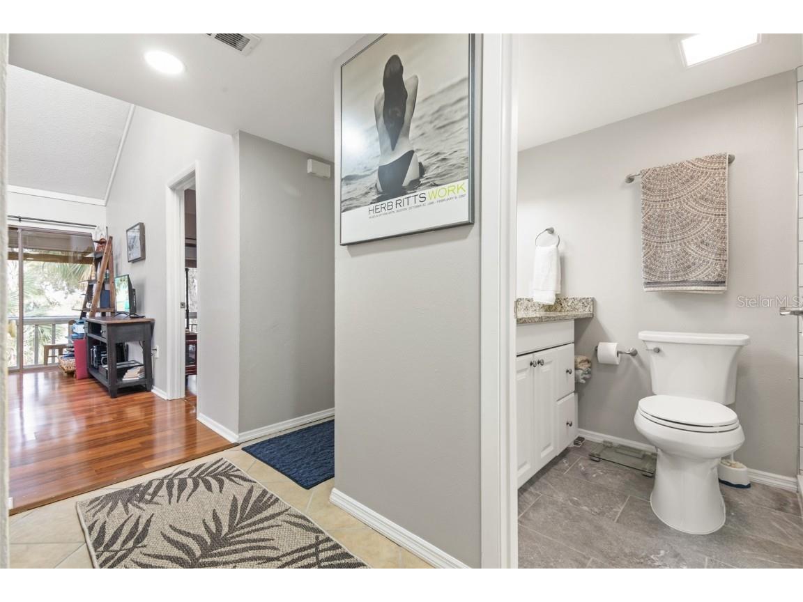 2224 Bahia Vista Street #E6 Sarasota FL 34239 A4645493 image17