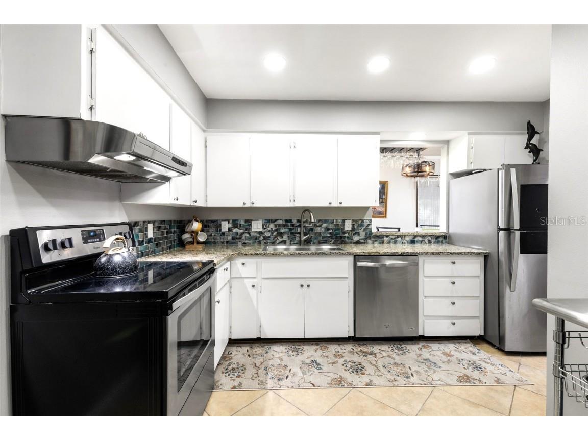 2224 Bahia Vista Street #E6 Sarasota FL 34239 A4645493 image2