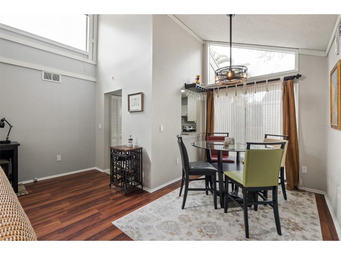 2224 Bahia Vista Street #E6 Sarasota FL 34239 A4645493 image4