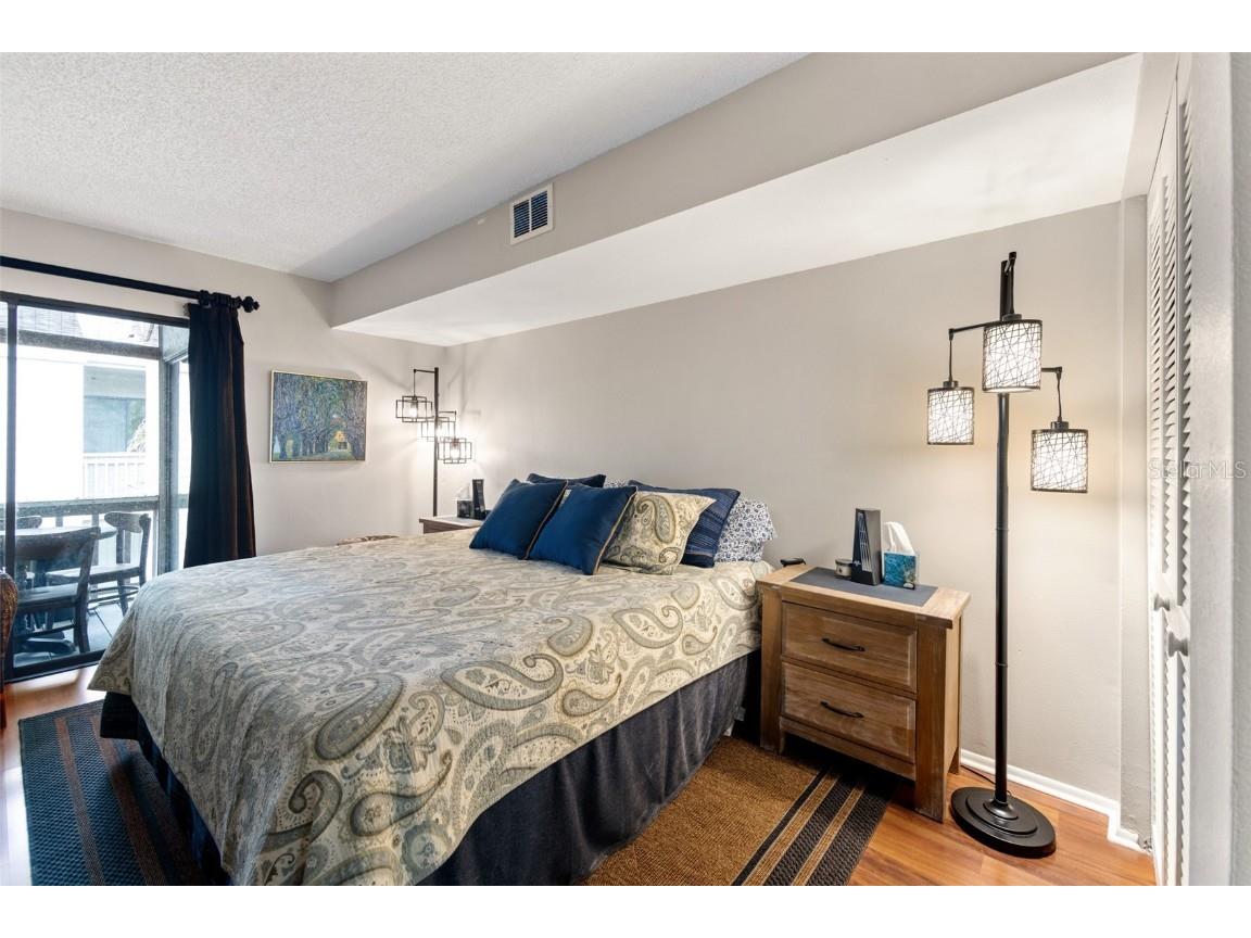 2224 Bahia Vista Street #E6 Sarasota FL 34239 A4645493 image9