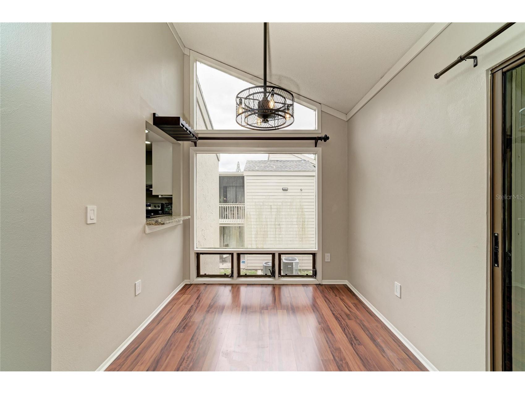 2224 Bahia Vista Street #E6 Sarasota FL 34239 A4695961 image10