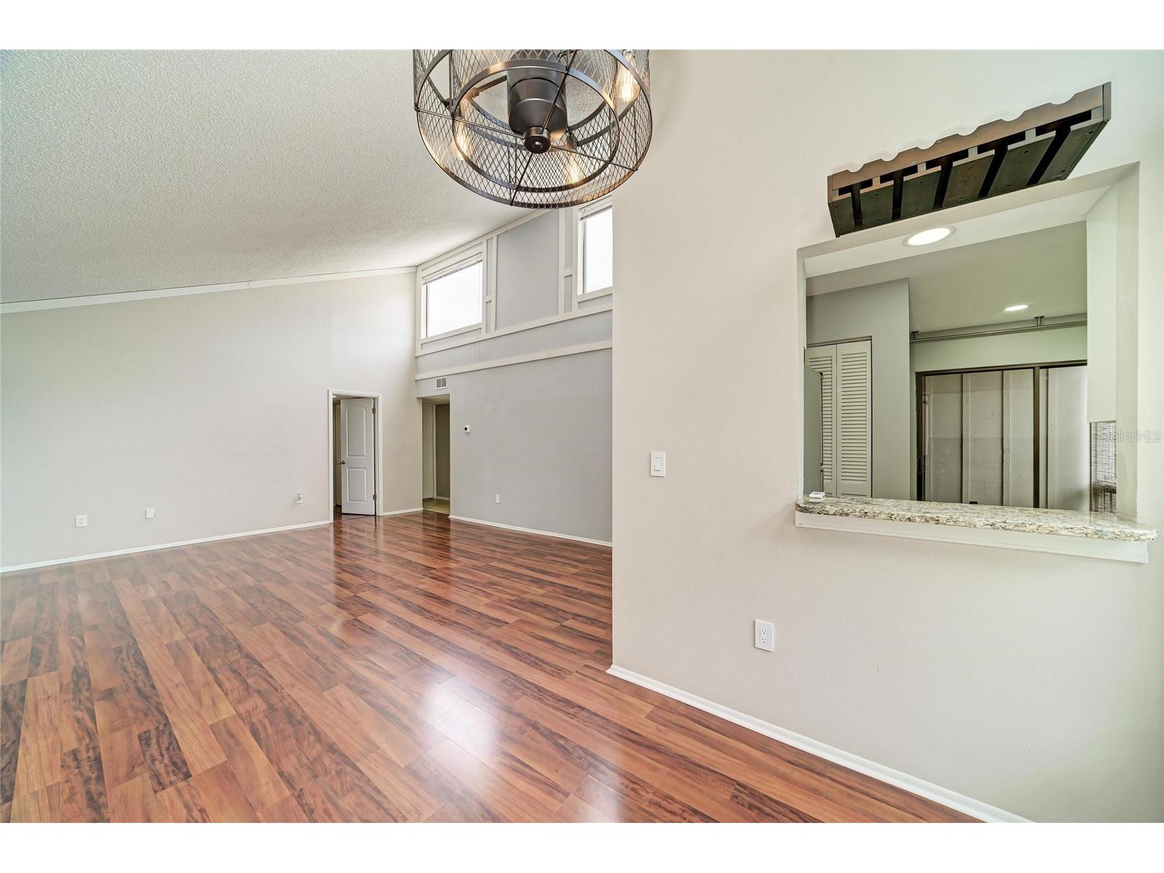 2224 Bahia Vista Street #E6 Sarasota FL 34239 A4695961 image12