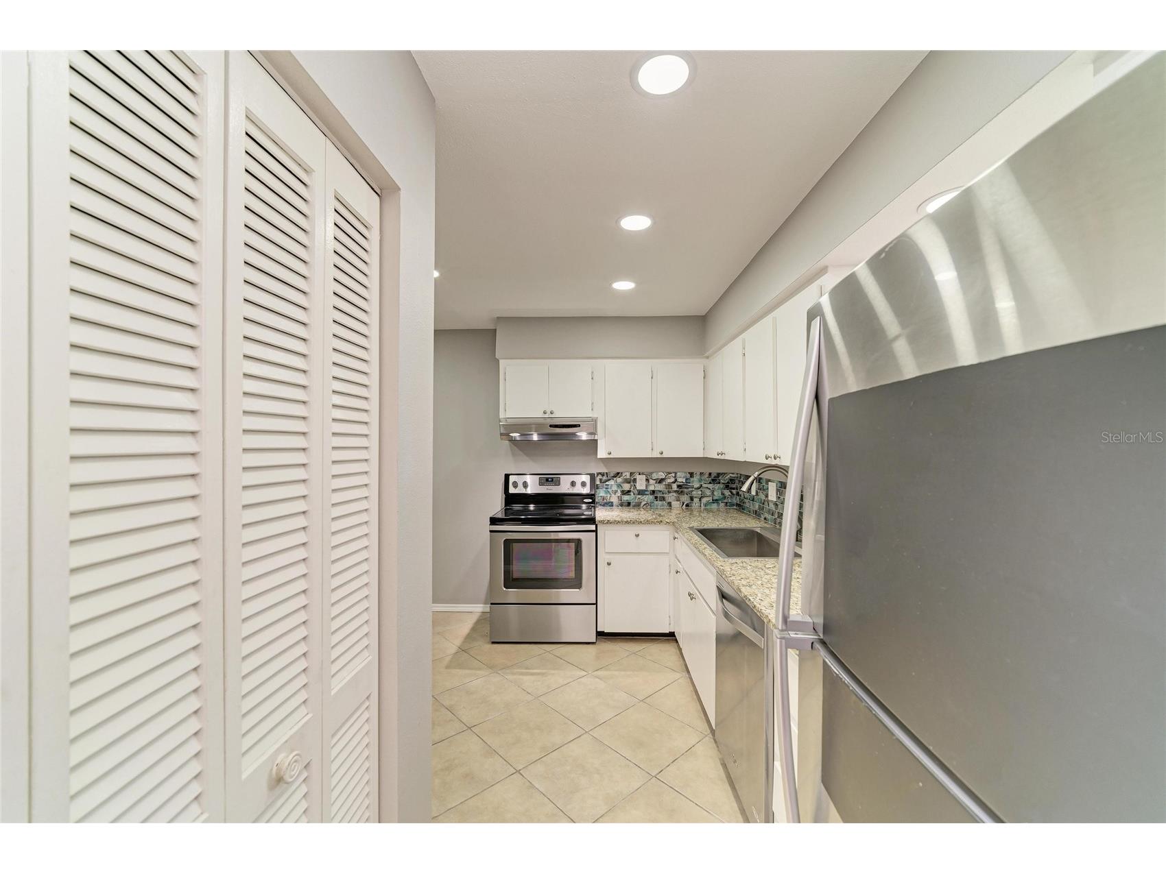 2224 Bahia Vista Street #E6 Sarasota FL 34239 A4695961 image14