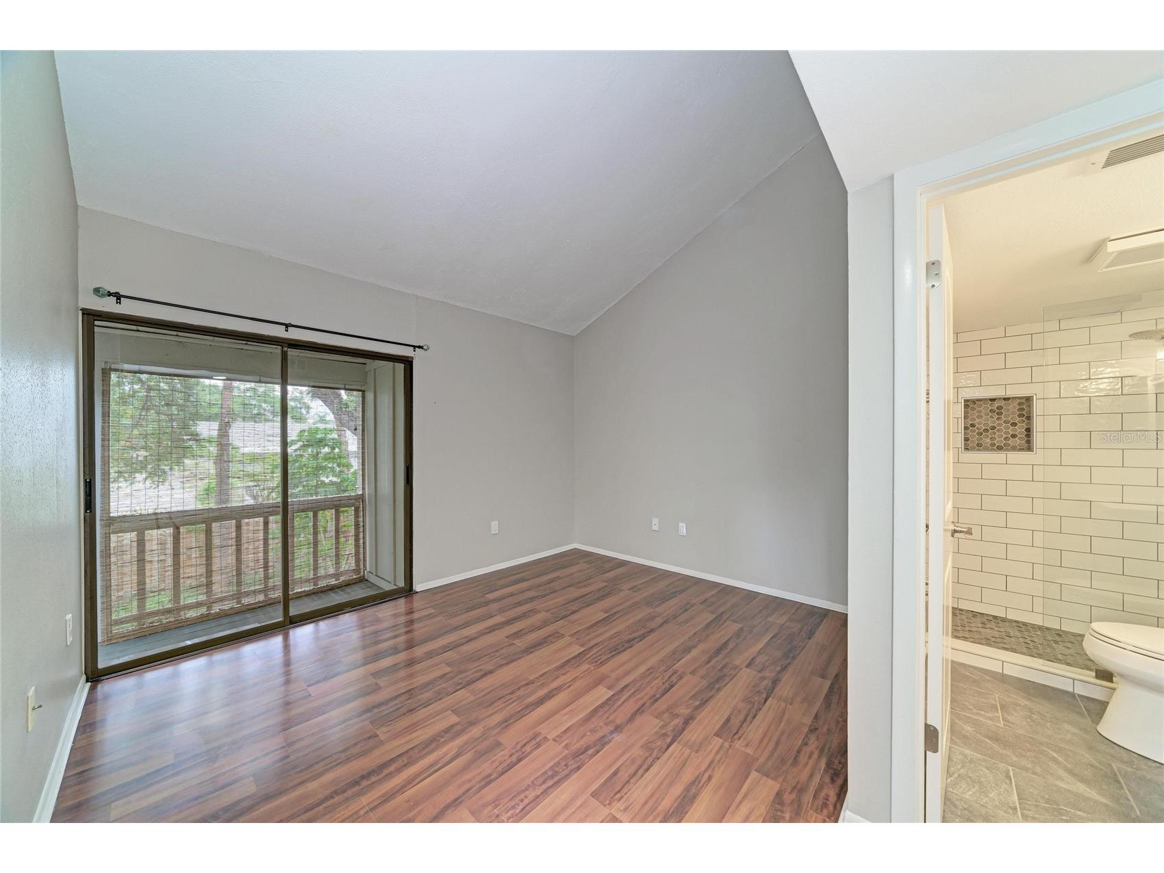 2224 Bahia Vista Street #E6 Sarasota FL 34239 A4695961 image17